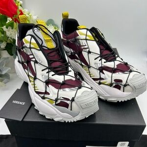 Men’s Versace V3 net leather sneakers size 10 US made in Italy